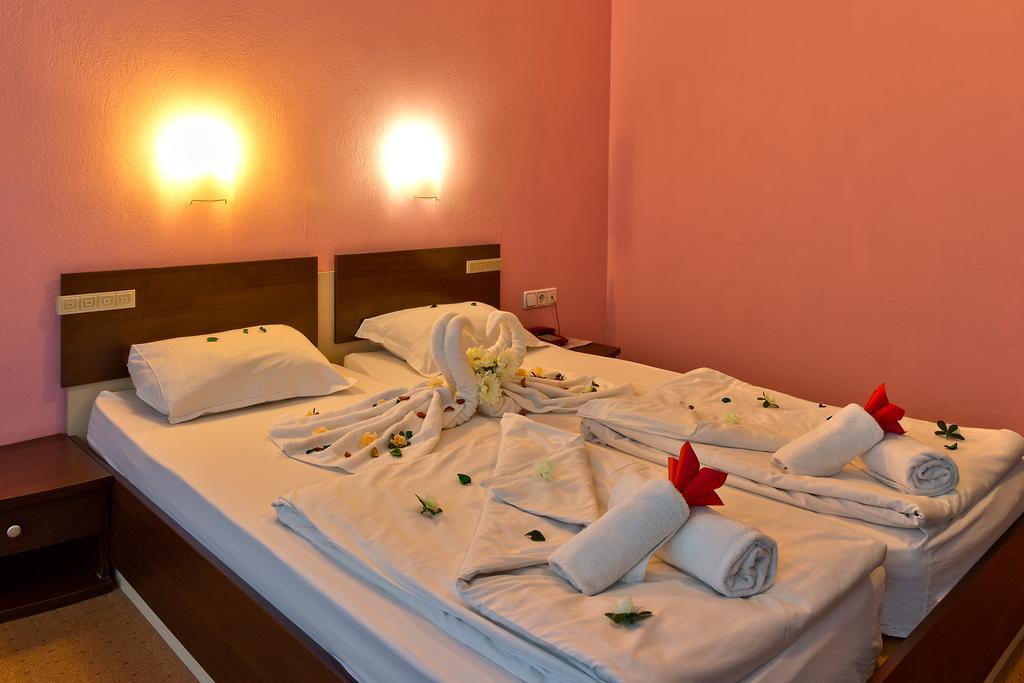 Family Hotel Gabrovo Exterior photo