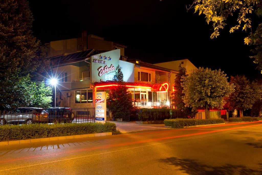 Family Hotel Gabrovo Exterior photo